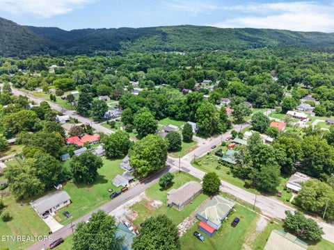 Tiny photo for 491 Piccadilly Ave, Spring City, TN 37381 (MLS # 1345774)