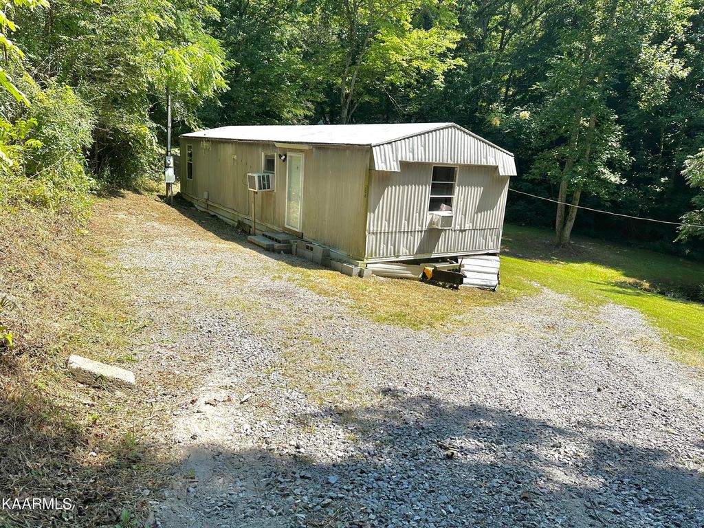 Photo of 206 Davidson Hollow Rd, Heiskell, TN 37754 (MLS # 1237699)