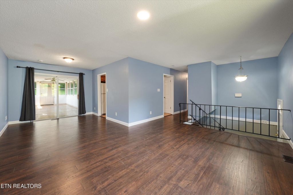 Photo of 8928 Farne Island Blvd, Knoxville, TN 37923 (MLS # 1338312)