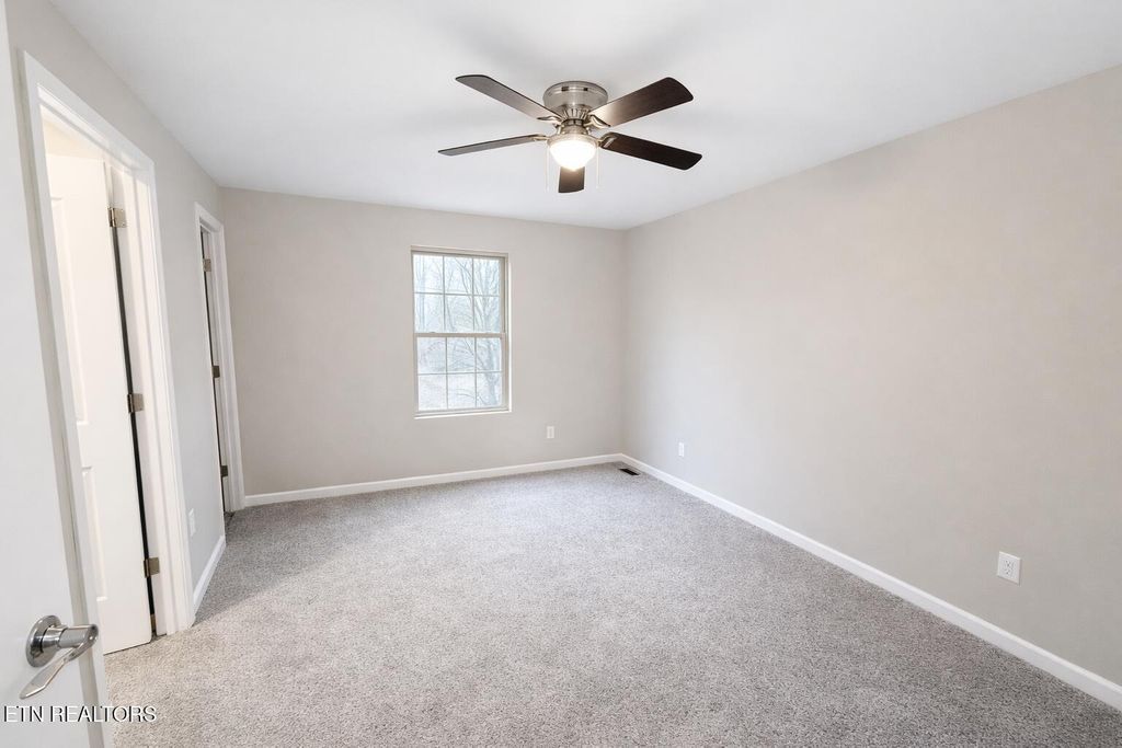 Photo of 501 Hillcrest St, Clinton, TN 37716 (MLS # 1323037)