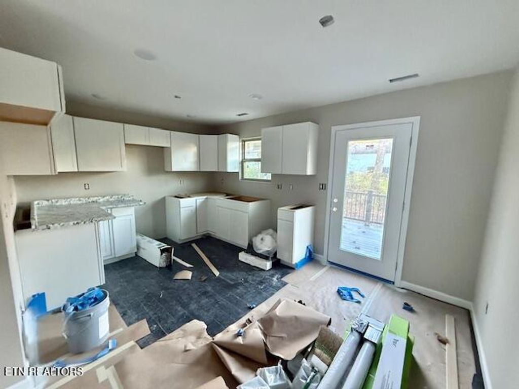 Photo of 501 Hillcrest St, Clinton, TN 37716 (MLS # 1323037)