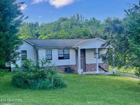 614 Shoemaker St Athens TN 37303