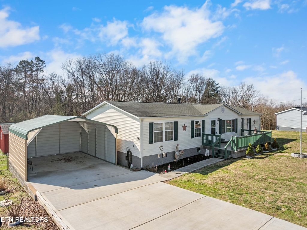 Photo of 112 Kerri Drive, Strawberry Plains, TN 37871 (MLS # 1330264)