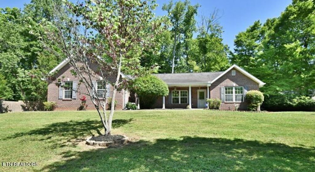 Photo of 349 Fallen Oak Circle, Seymour, TN 37865 (MLS # 1339592)