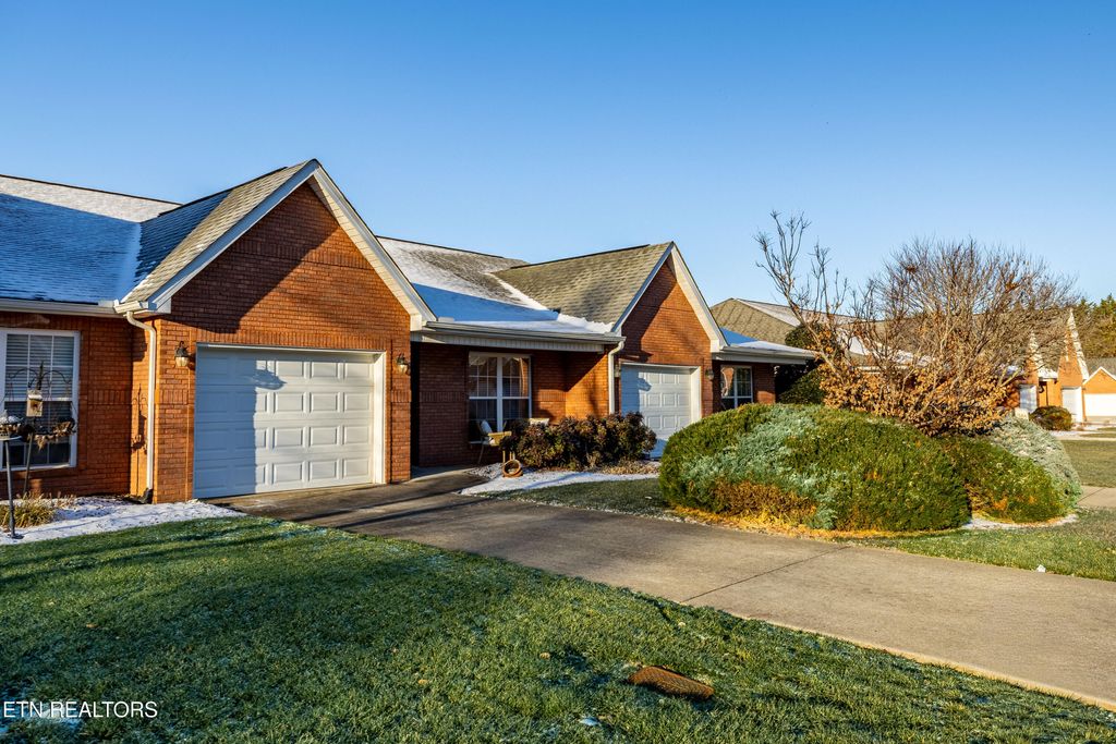 Photo of 3011 Yearling Lane, Maryville, TN 37803 (MLS # 1327937)