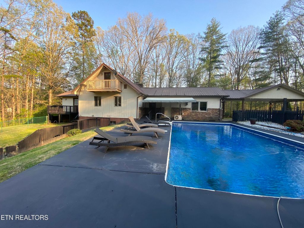 Photo of 386 New Midway Rd, Kingston, TN 37763 (MLS # 1336446)