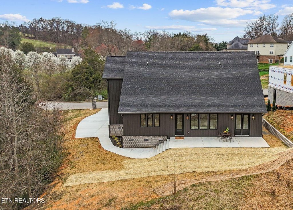 Photo of 4427 Christine Lynnae St, Knoxville, TN 37938 (MLS # 1332039)