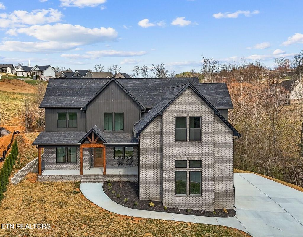 Photo of 4427 Christine Lynnae St, Knoxville, TN 37938 (MLS # 1332039)