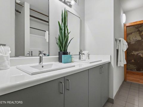 Tiny photo for 100 S Gay St #102, Knoxville, TN 37902 (MLS # 1329774)