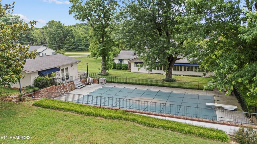 Photo of 212 Old Athens Pike, Sweetwater, TN 37874 (MLS # 1307573)