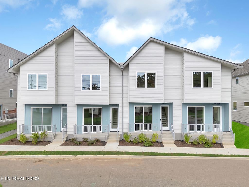 Photo of 109 E Oldham Ave #104, Knoxville, TN 37917 (MLS # 1325758)