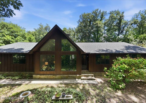 Photo of 3433 Russellwood Drive, Rockford, TN 37853 (MLS # 1346146)