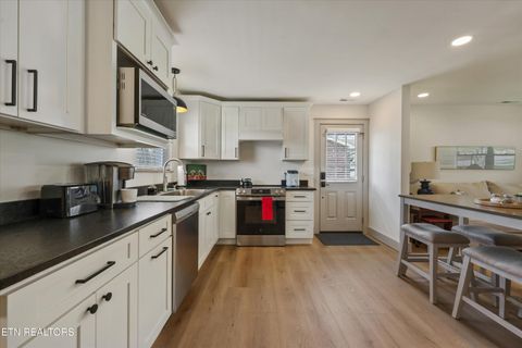 Tiny photo for 1704 S Forest Drive, Knoxville, TN 37920 (MLS # 1333156)