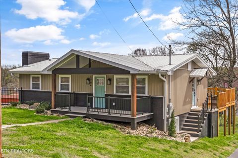 Tiny photo for 1704 S Forest Drive, Knoxville, TN 37920 (MLS # 1333156)