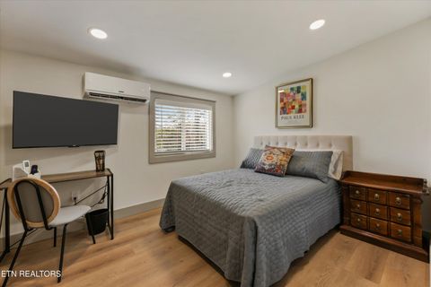 Tiny photo for 1704 S Forest Drive, Knoxville, TN 37920 (MLS # 1333156)