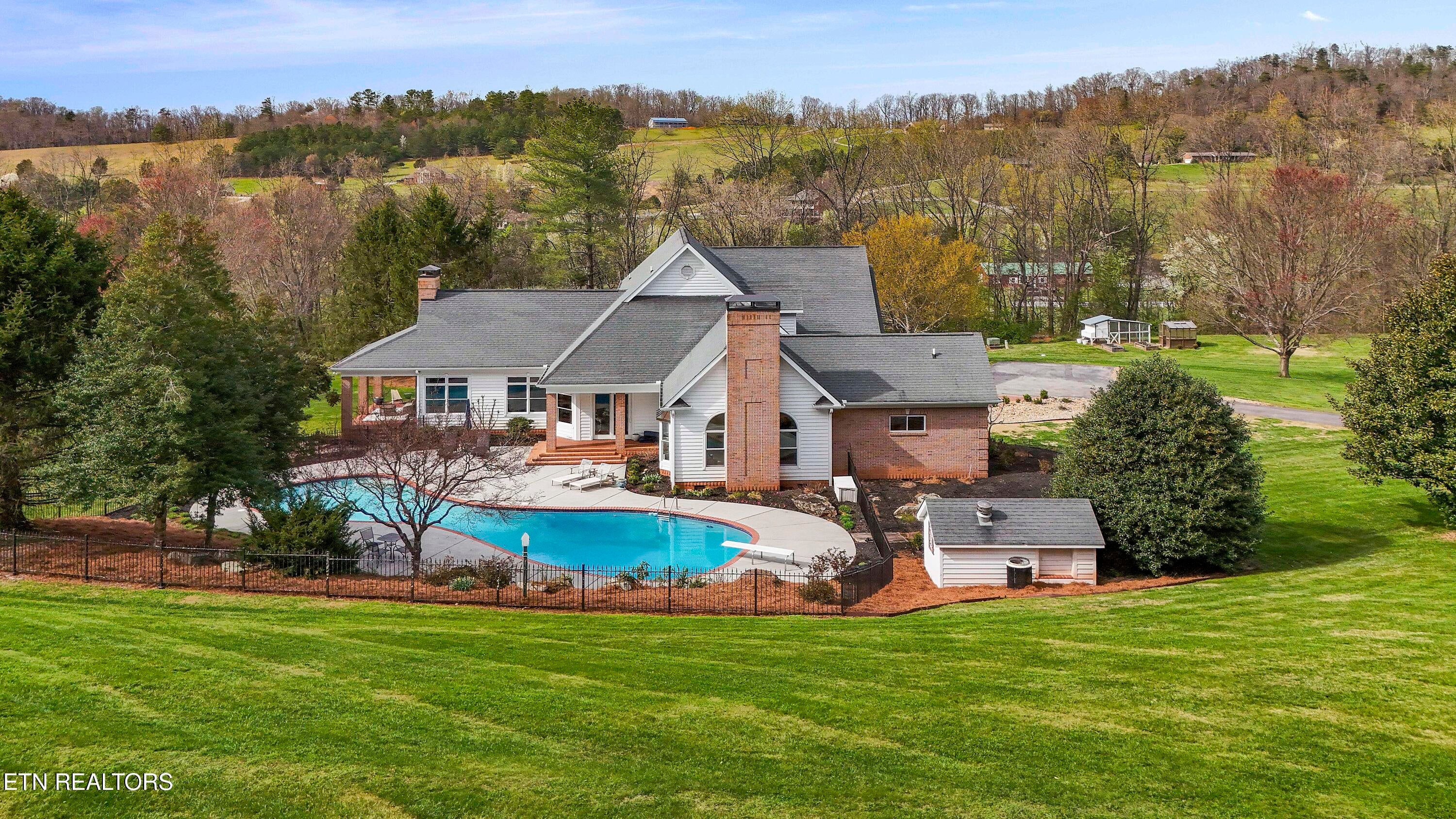 2740 McCammon Rd
