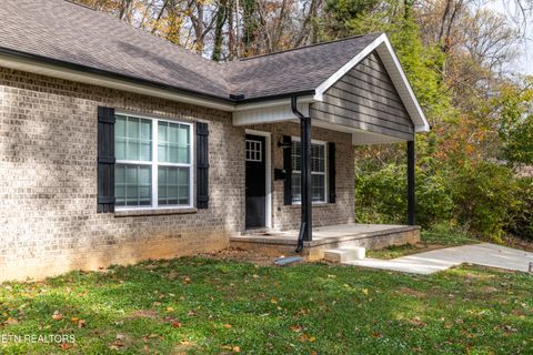 Photo of 157 Wade Lane, Oak Ridge, TN 37830 (MLS # 1321309)