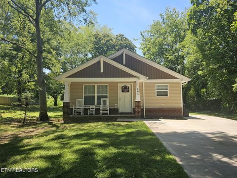 Single Family Residence in Alcoa TN 293 Harrison St 12.jpg