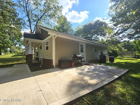 Single Family Residence in Alcoa TN 293 Harrison St 13.jpg