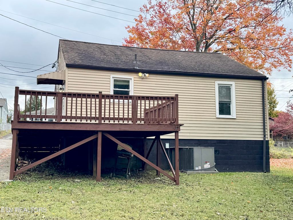 Photo of 3213 Shields Ave, Knoxville, TN 37914 (MLS # 1330161)