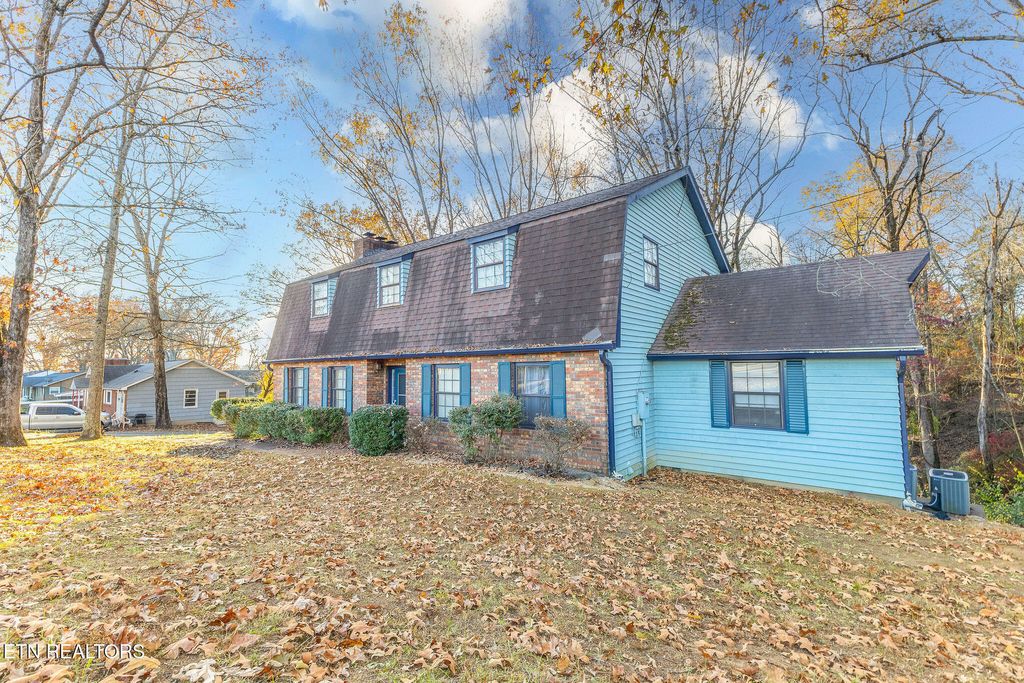 Photo of 613 Patton Ferry Rd, Kingston, TN 37763 (MLS # 1284442)