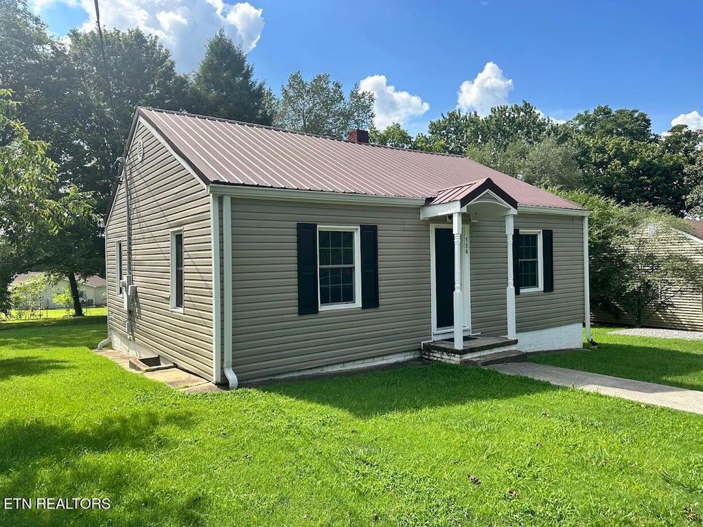 Photo of 156 Vine St, Madisonville, TN 37354 (MLS # 1307855)