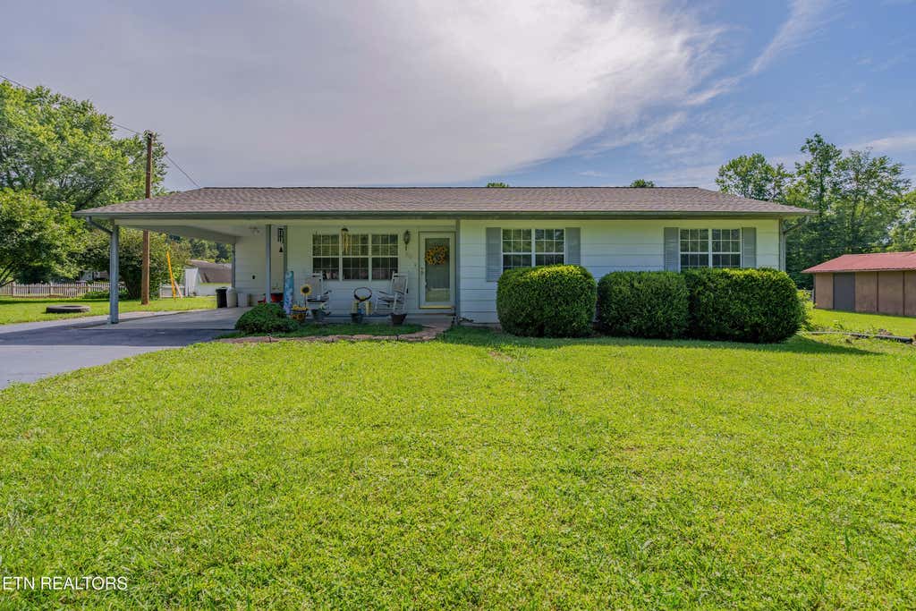 Photo of 210 Jackson Lane, Oliver Springs, TN 37840 (MLS # 1346880)