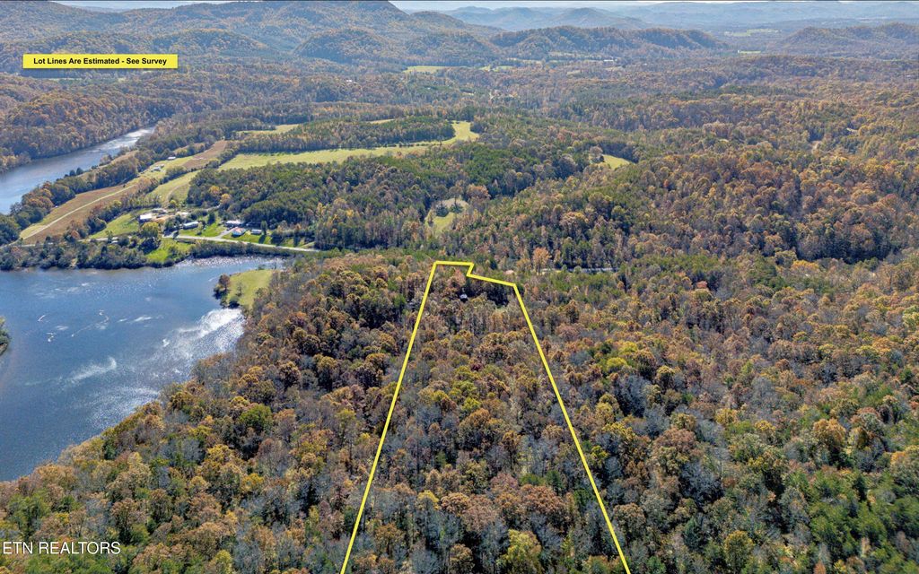 Photo of 3201 Ballplay Rd, Madisonville, TN 37354 (MLS # 1321162)