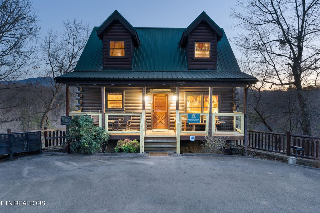 Photo of 2045 Settlers Ridge Way, Gatlinburg, TN 37738 (MLS # 1288565)