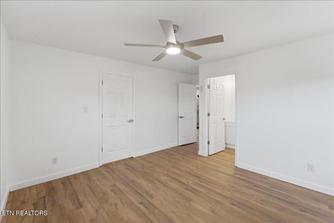 Tiny photo for 701 Childress Ave, Sweetwater, TN 37874 (MLS # 1340517)