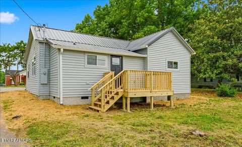 Tiny photo for 701 Childress Ave, Sweetwater, TN 37874 (MLS # 1340517)