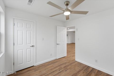 Tiny photo for 701 Childress Ave, Sweetwater, TN 37874 (MLS # 1340517)