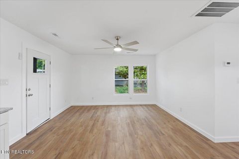 Tiny photo for 701 Childress Ave, Sweetwater, TN 37874 (MLS # 1340517)