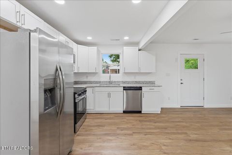Tiny photo for 701 Childress Ave, Sweetwater, TN 37874 (MLS # 1340517)