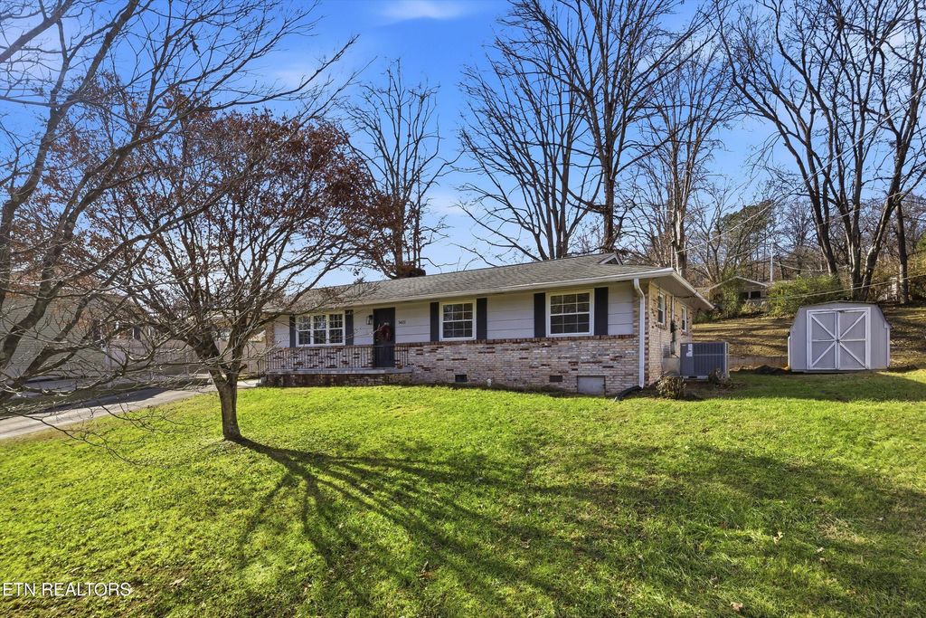 Photo of 3421 Ironwood Rd, Knoxville, TN 37921 (MLS # 1324860)