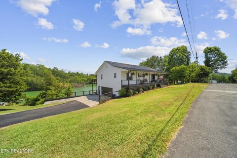 Photo of 1033 Sunset View Road Rd, Sevierville, TN 37876 (MLS # 1320591)