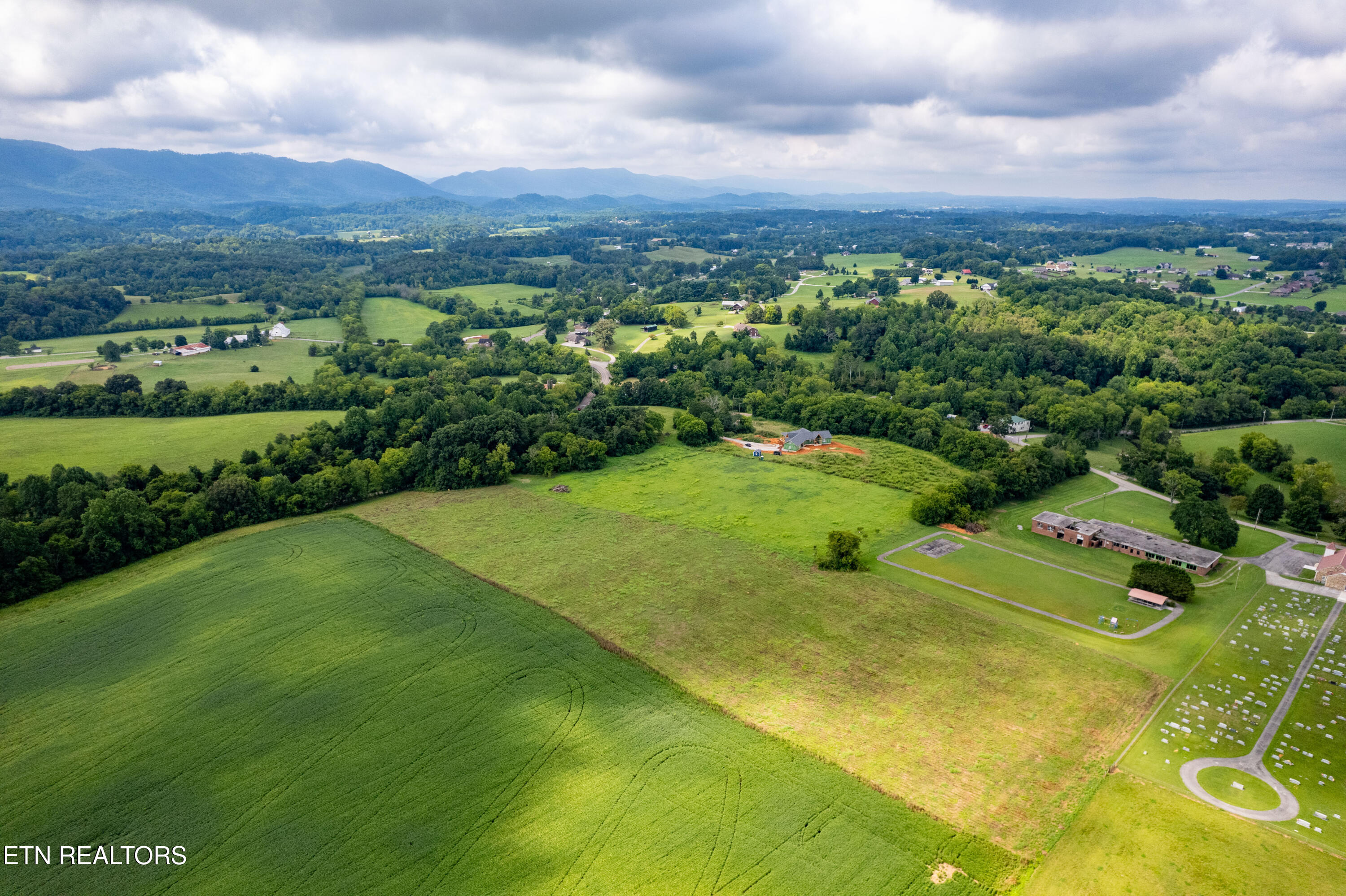 1944 Jeffries Hollow Rd