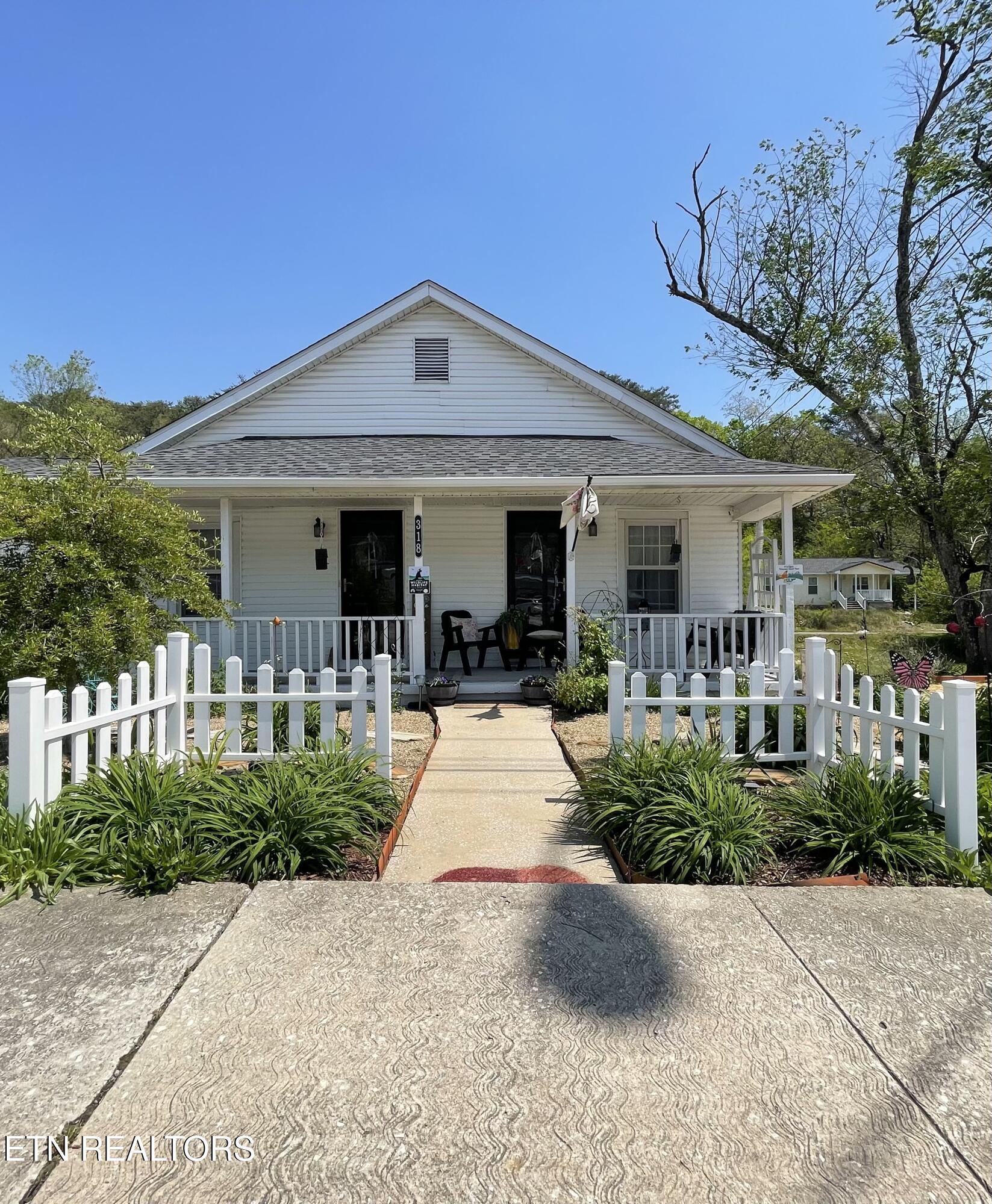 318 N Main St