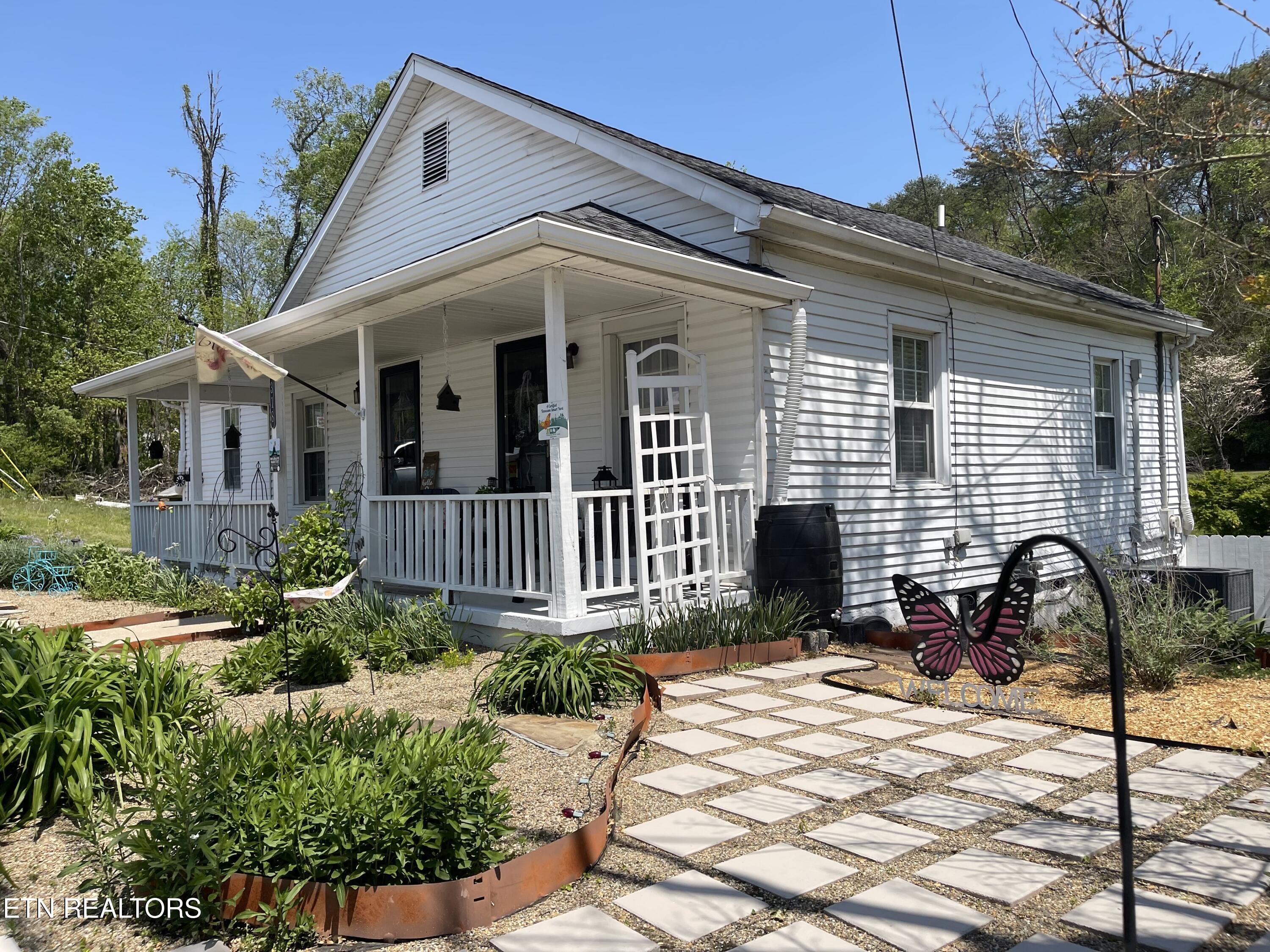 318 N Main St