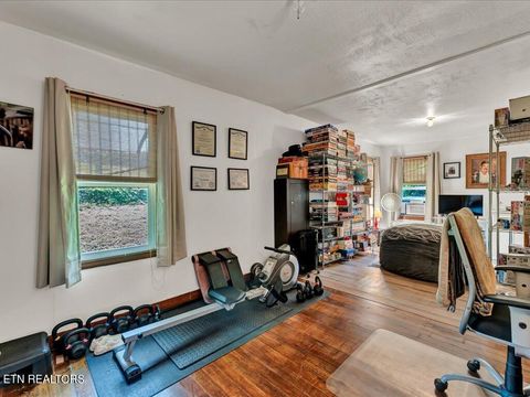 Tiny photo for 919 Highway 340, Parrottsville, TN 37843 (MLS # 1319978)