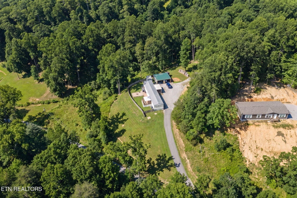 Photo of 425 Bazel Rd, Harriman, TN 37748 (MLS # 1356343)