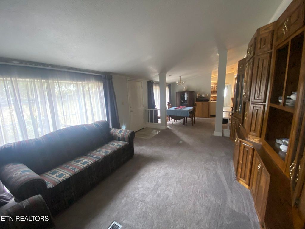 Photo of 425 Lake Harbor Drive, Kingston, TN 37763 (MLS # 1322676)