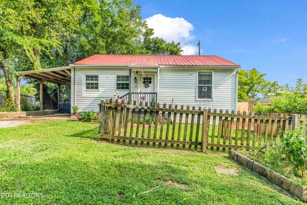 118 CEDAR AVE, KNOXVILLE, TN 37917 - Image 64d0f036e17f9e402bc3c96bdb2f5f04/1025600749