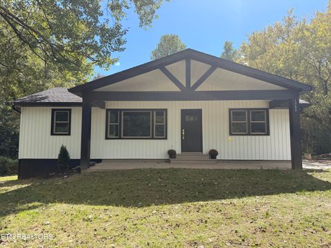 1384 Coal Hill Rd Harriman TN 37748