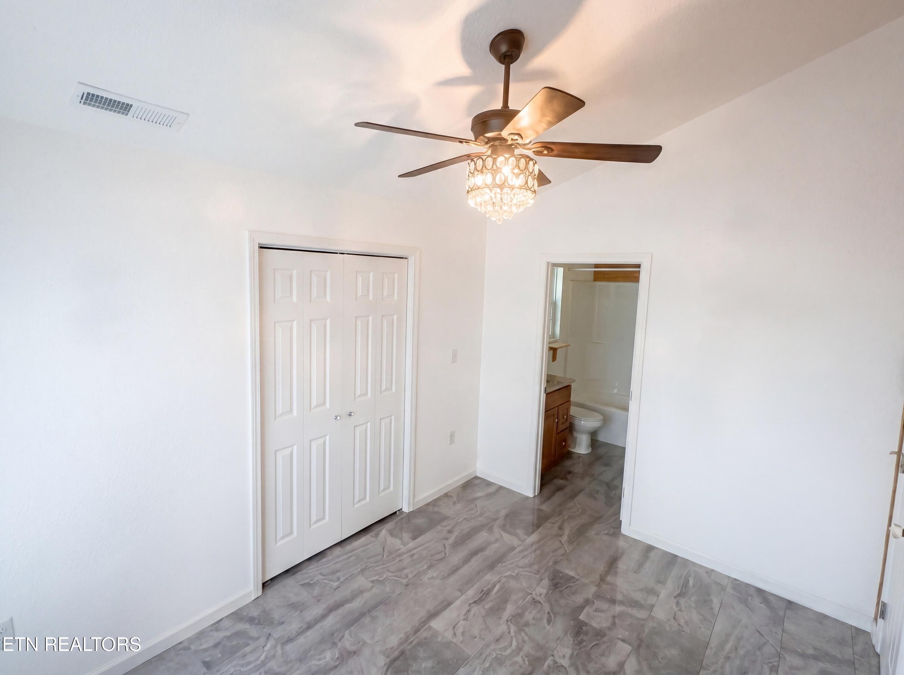 5055 New Highway 68