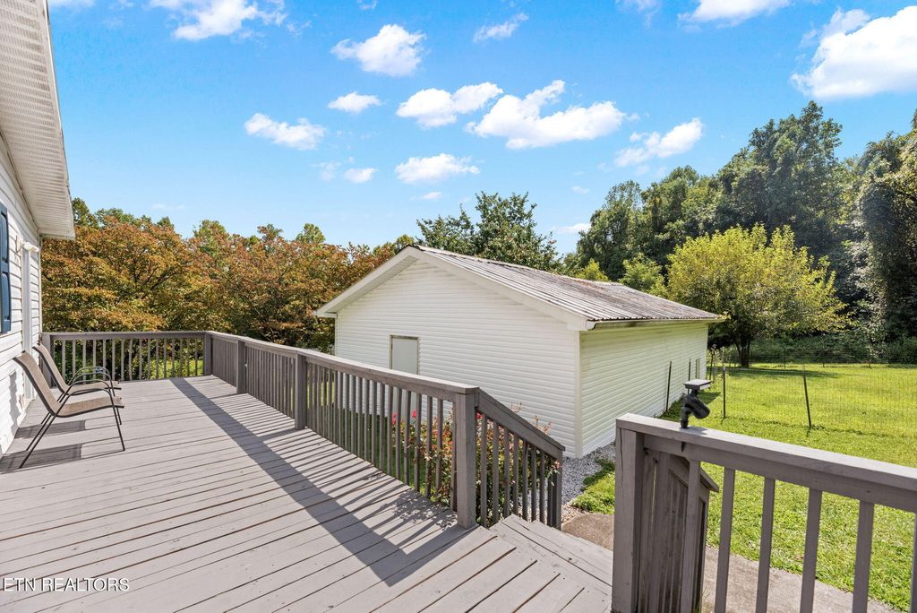 Photo of 195 Waddell Lane, Caryville, TN 37714 (MLS # 1314288)