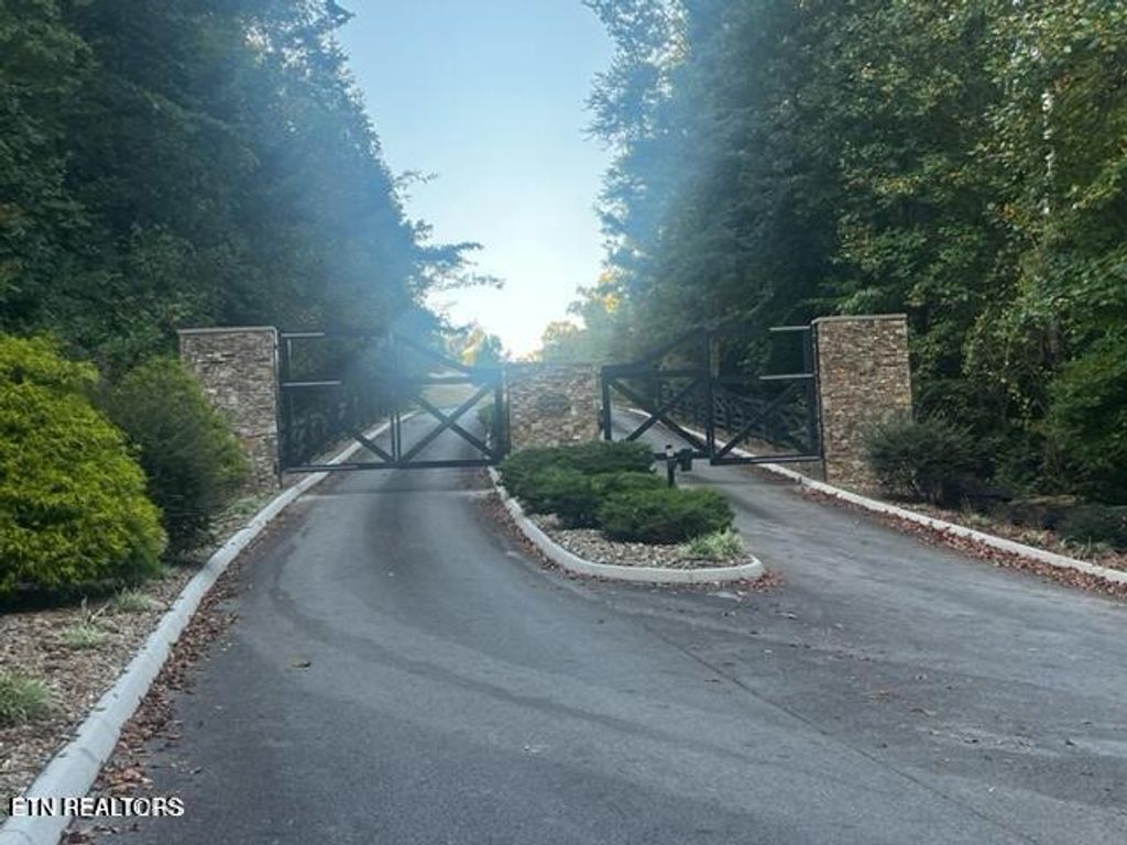 Photo of 158 Highland Reserve Way, Kingston, TN 37763 (MLS # 1324369)