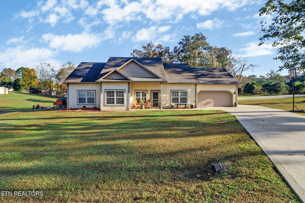 Photo of 1803 Lawnville Rd, Kingston, TN 37763 (MLS # 1319533)