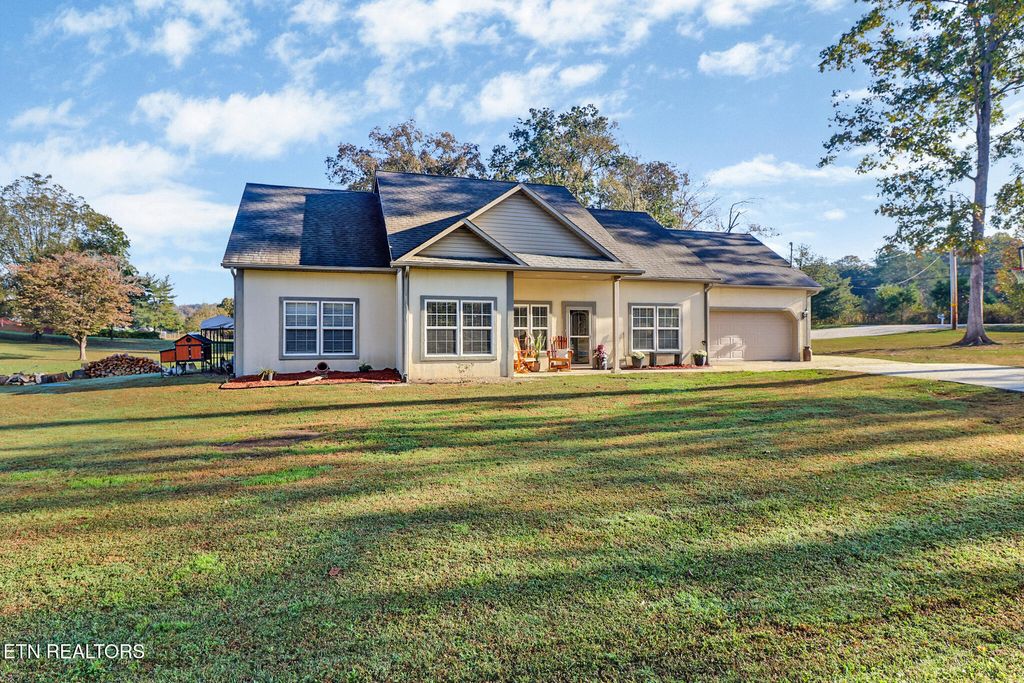 Photo of 1803 Lawnville Rd, Kingston, TN 37763 (MLS # 1319533)