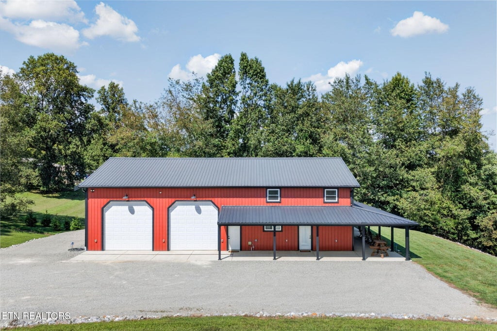 Photo of 5222 Turney Groce Rd, Byrdstown, TN 38549 (MLS # 1354332)